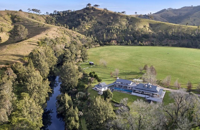 Lodge at Mount Rivers