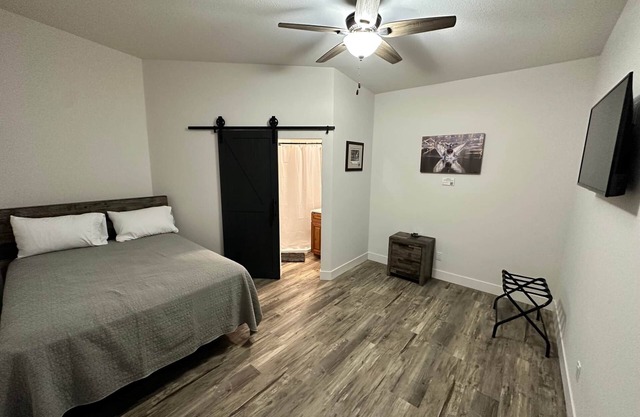 Loess Hills Lodge - Room 7