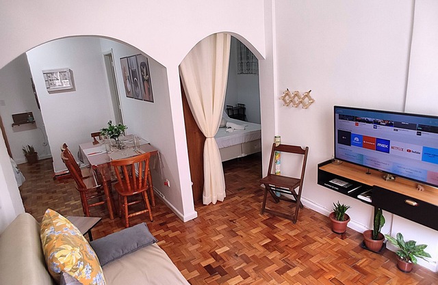 Loft 10 min From Copacabana Beach, Leme & Shopping