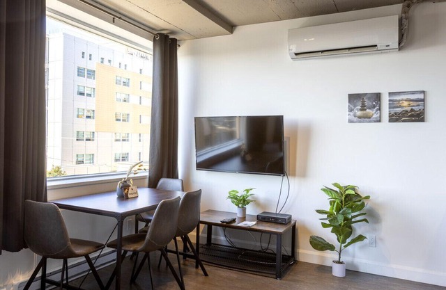 Loft 308 | Rooftop | Downtown