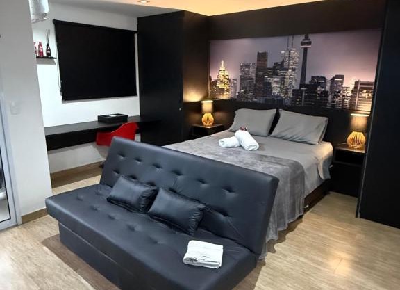 Loft aconchegante com varanda Campolim