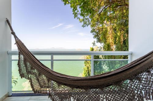 Loft em condominio com mar em Mangaratiba