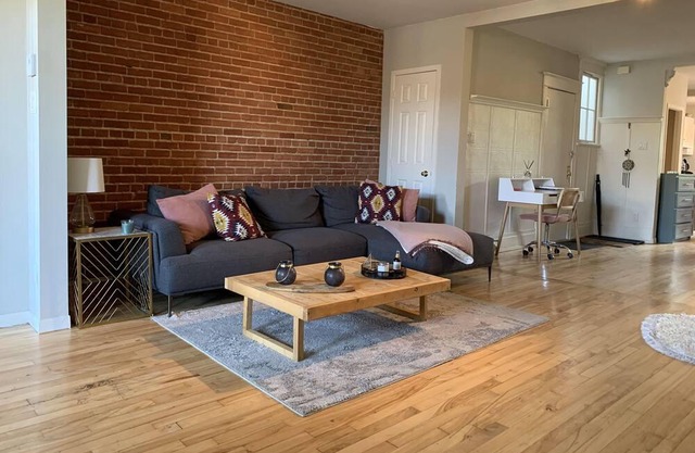 Loft Spacieux à Homa Près du Centre-ville