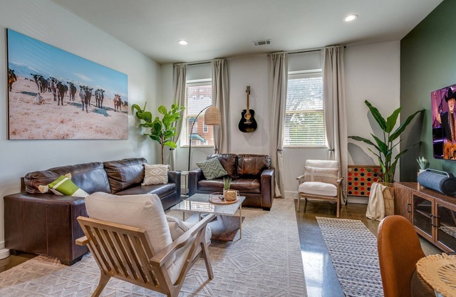 Lofts At 30th - Urban Lodge - Mins to Broadway!