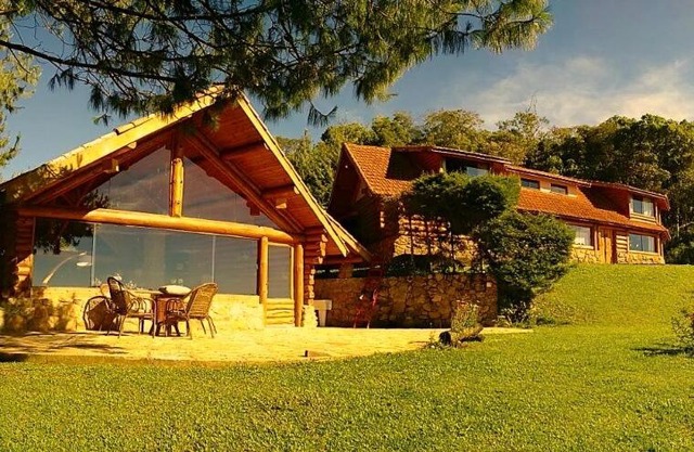 Log Cabin - Monte Verde