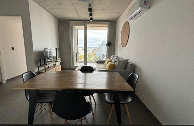 Loi Flats Neuquen, Edificio Talero