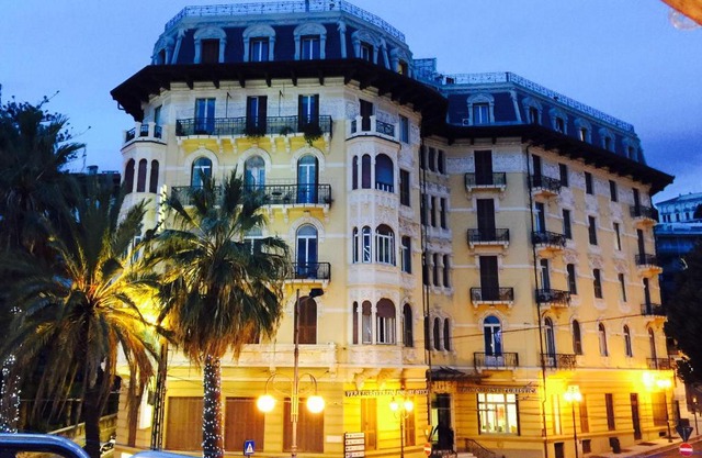 Lolli Palace Hotel
