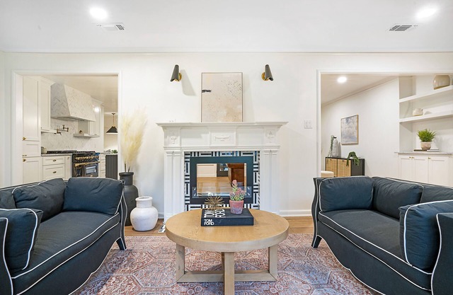 London Chic Downtown Manor House