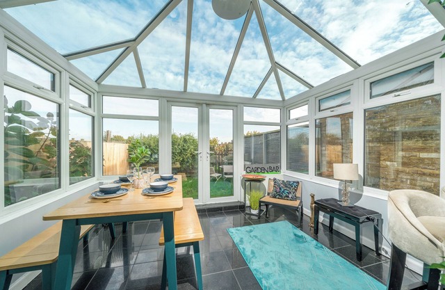 London Lux House near Queen Mary Hospital FREE parking garden near Richmond Park