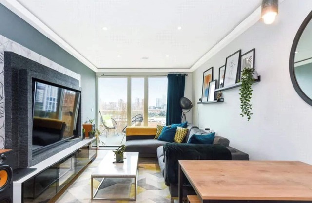 LondonAprt/1Bed/Balcony/Gym/Tv/Wifi