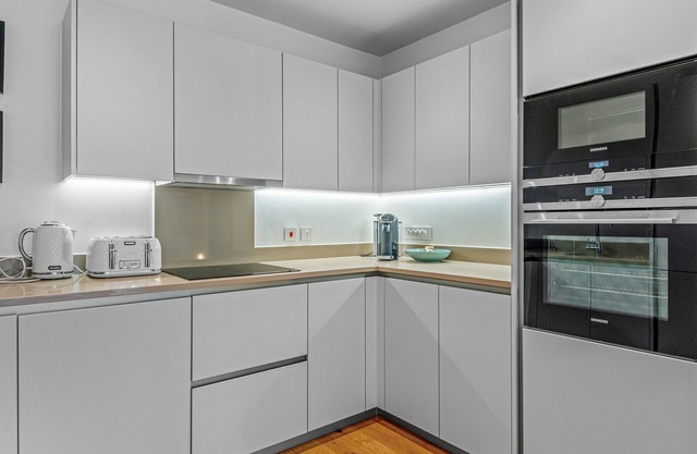 Londwell, Heart of Notting Hill, Balcony Suite Luxury