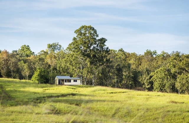 Longhorn Lodges - Boutique Farmstay FNQ