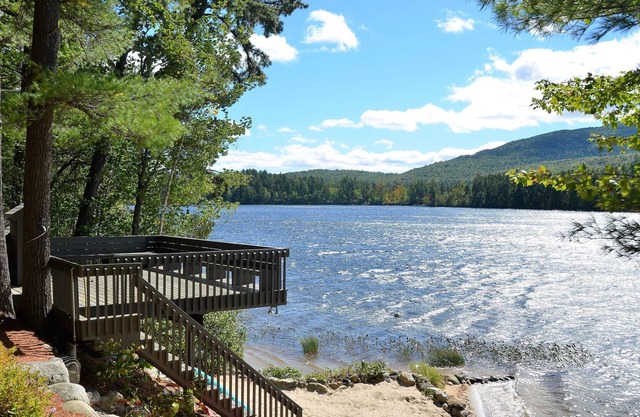 LOON LAKE HOUSE - Lakefront living in Freedom, NH. Mountains, lakes & activities