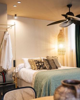 Los 36 by GRUPO CCOMMO