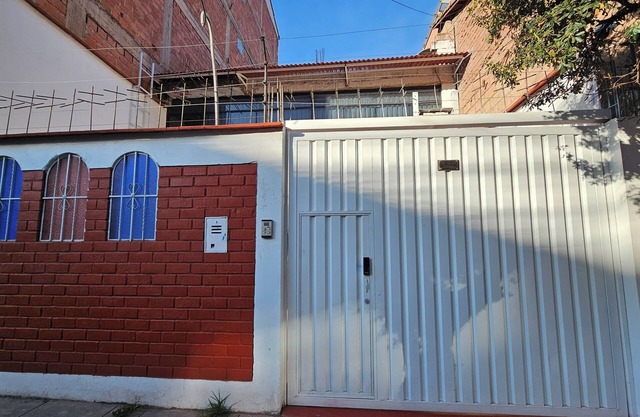 Los Profesionales - Casa Completa a Solo 10 Minutos del Centro
