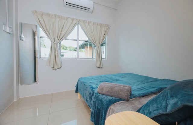 lot 17 Charming 3-bedroom house with WiFi, AC in Ranau