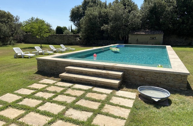 "LOU MAS TORTARELA" IN THE HEART OF LA GARRIGUE, IN UZES, STONE HOUSE 75m2
