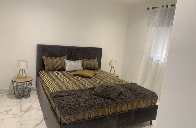 Loue Appartement T2 Lozari