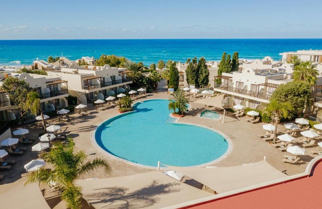 Louis Paphos Breeze