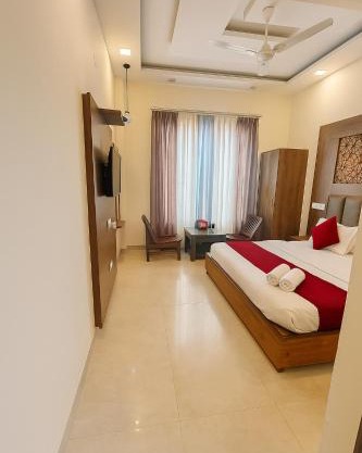 Love Kush Hospitality by Woodlark Chandigarh II Top Rated and Most Awarded Property in Tricity