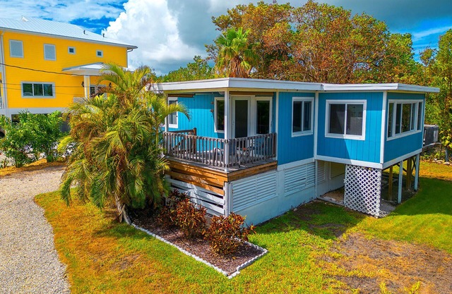 Love Shack | Charming 2 bed/1 bath cottage on Summerland Key