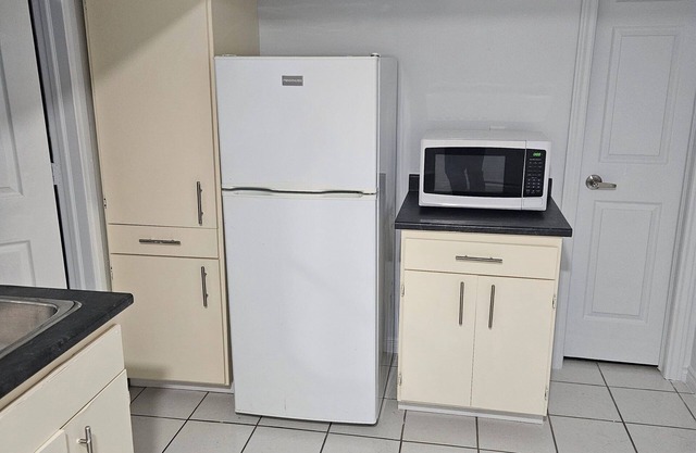Lovely 1 bed accomodation in a quiet environment.