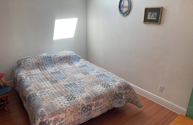 Lovely 1-bedroom cottage in Oakland
