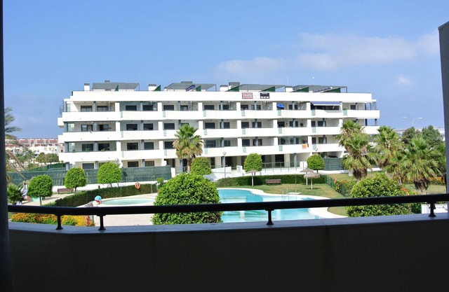 LOVELY 2 BED 2 BATH APARTMENT - Wifi included