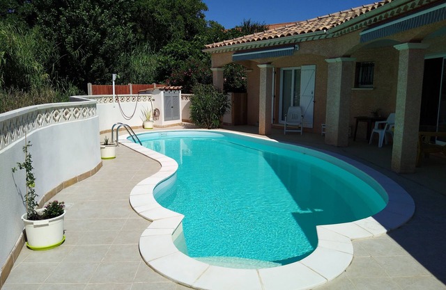 Lovely 2-Bed Villa in Peret