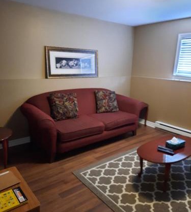 Lovely 2 Bedroom apartment close to Avalon Mall
