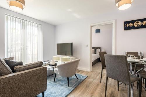 Lovely 2 Bedroom Home in York