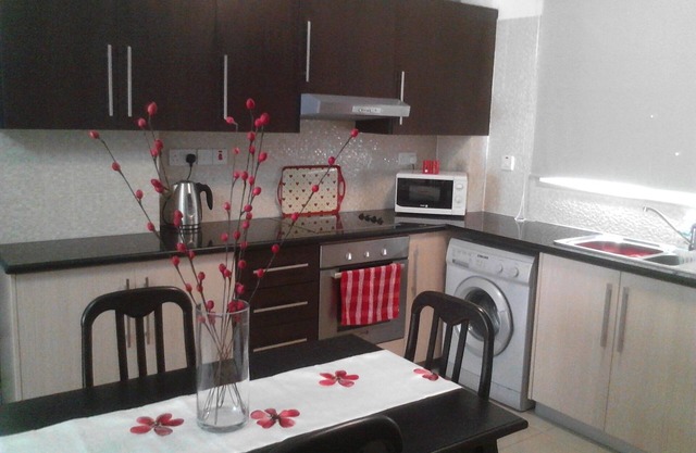 Lovely 2 Bedroom Private Apartment With Large Sun Terrace and Free WIFI