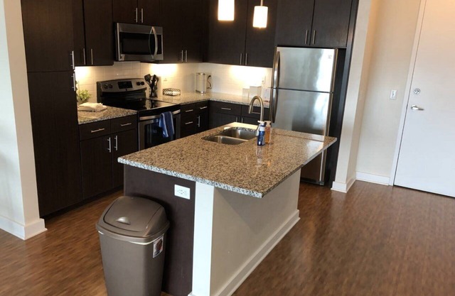 Lovely 2 bedroom unit with pool and hot tub