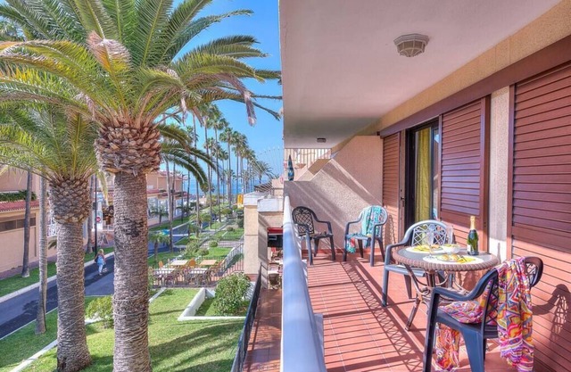 LOVELY 2 BEDROOMED APARTMENT NEXT TO THE BEACH