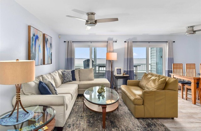 Lovely 2 br on bay with pool, and walking distance to beach and boardwalk!