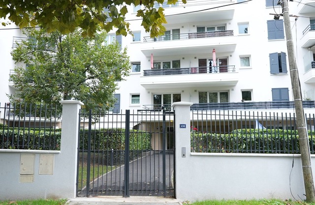 Lovely 2-room apartment near Paris. Spacious. RER E, line 11. A3 and 86.