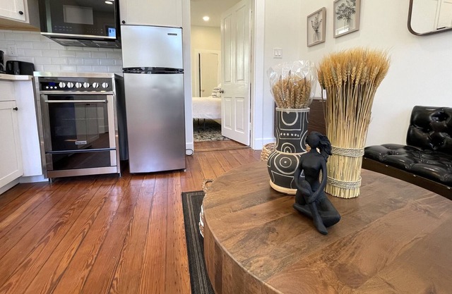 Lovely 3 Bedroom Home - 15 Minutes to French Quarter!