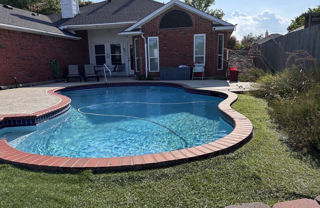Lovely 4-bedroom house with pool in McKinney