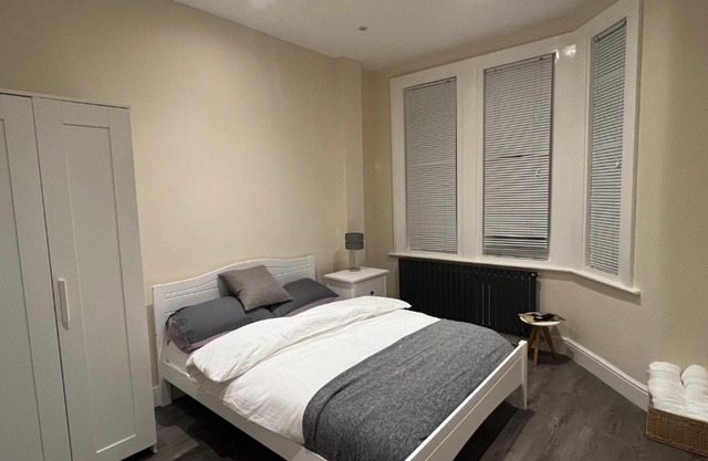 Lovely 6 bedroom House 2 Minutes From Bruce Grove Within 10 Mins Walk To Tottenham Stadium