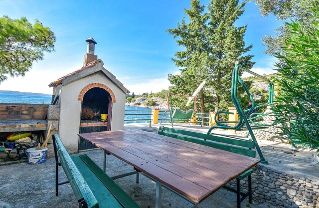 Lovely apartment for 3 people with A/C, WIFI, TV and parking