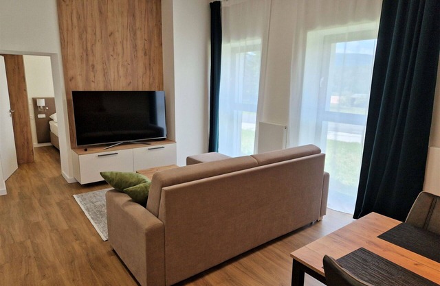 Lovely apartment for 4 guests with WIFI, TV and parking
