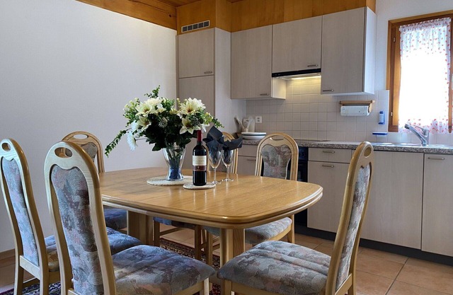 Lovely apartment for 4 guests with WIFI, TV, patio, pets allowed and panoramic view