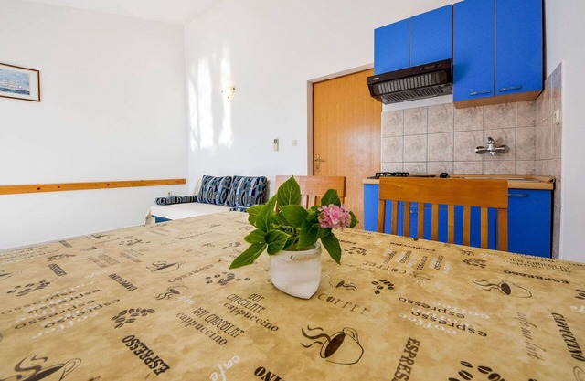 Lovely apartment for 4 people with WIFI, A/C, TV, terrace and parking