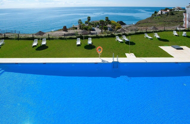 Lovely apartment for 6 guests with WIFI, pool, A/C, TV, terrace and pets allowed