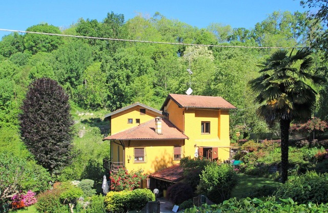 Lovely apartment for 6 guests with WIFI, TV, terrace, pets allowed and parking