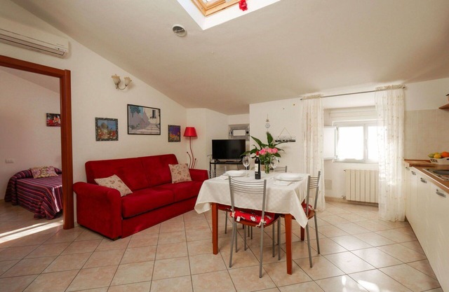 Lovely apartment for 4 guests with A/C, WIFI, TV and pets allowed
