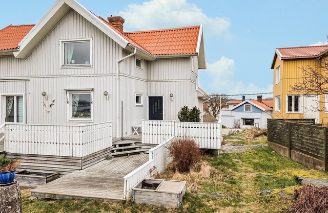 Lovely apartment in Bohus-björkö