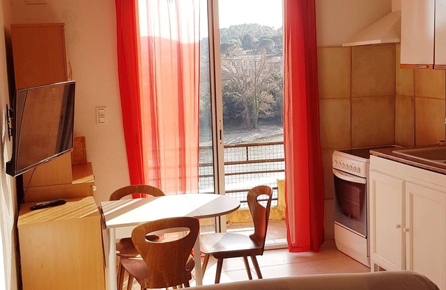 Lovely apartment, superb view, south-facing terrace