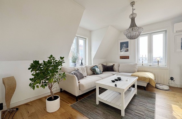 Lovely apartment with sea view on Hönö | SE09059