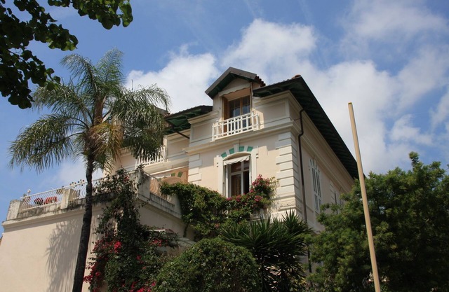 Lovely, Bright Two Bedroom Apartment In Beaulieu Sur Mer